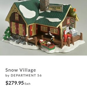 Department 56 Fisherman's Hook Resort with Green Roof and Red Accents. Retired.